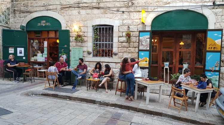 36857648_1609227685852650_4930706091706155008_n